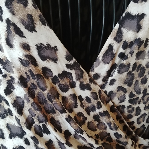 Great condition like new  dress size 12 "JONES & CO" - Picture 2 of 6